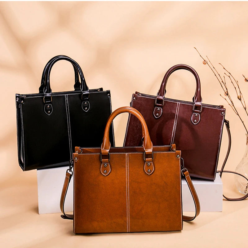 Bolsa de Couro Feminino com Alça Dupla