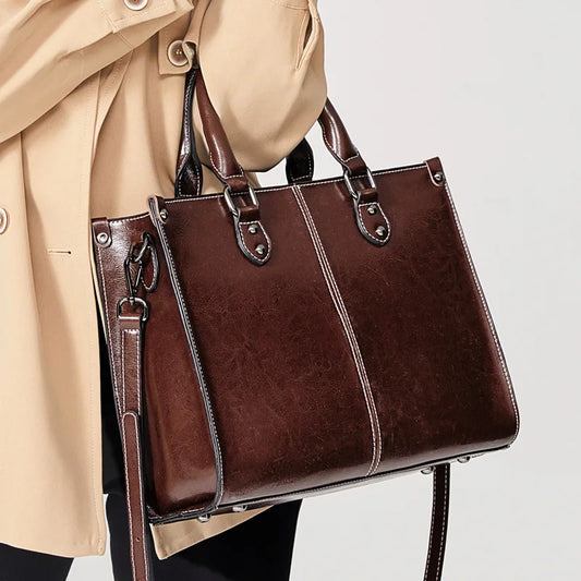 Bolsa de Couro Feminino com Alça Dupla